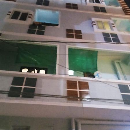 Dziire Service Apartment Hyderabad Luaran gambar