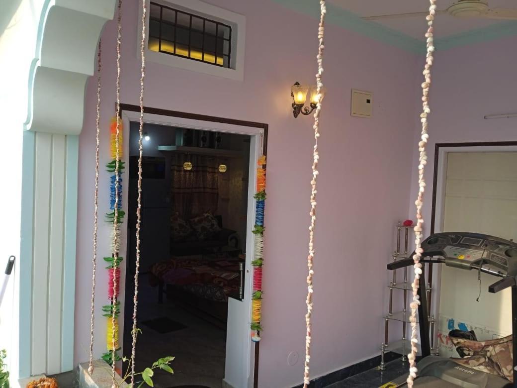 Dziire Service Apartment Hyderabad Bilik gambar